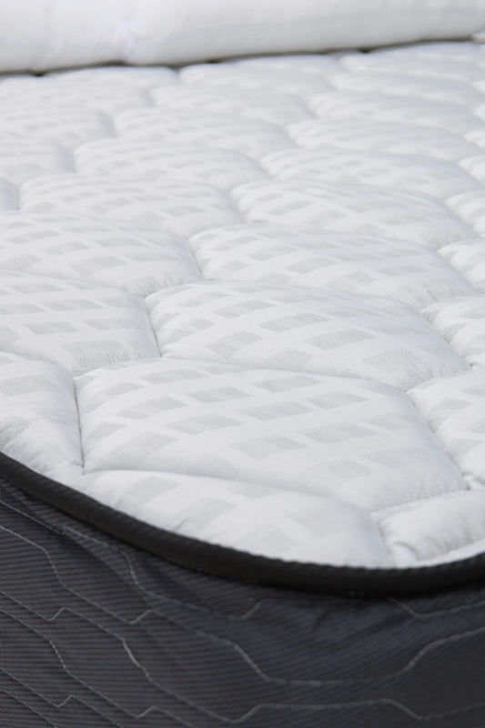 A Comparative Guide to Mattress Toppers Memory Foam vs Latex